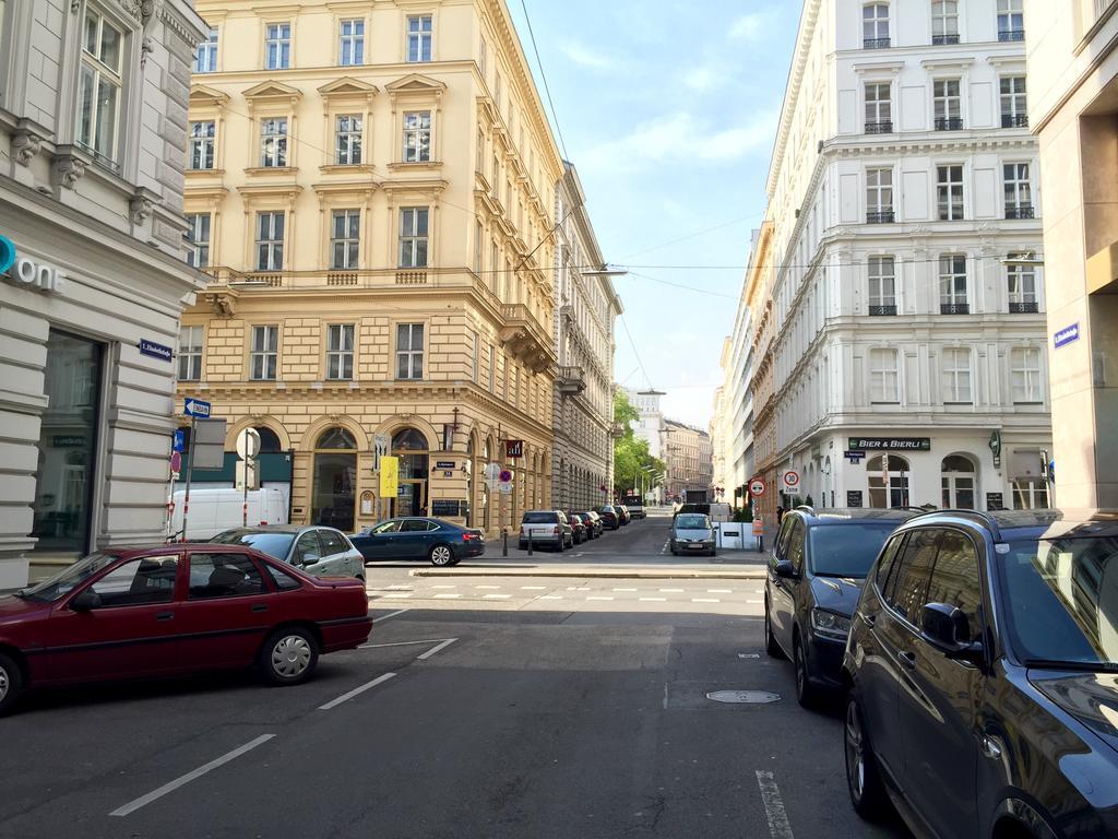 Heart Of Vienna "Opera House" Studio Exterior foto